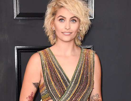 VIRAL PIC The Bed Time Selfie of Paris Jackson is Tuesday Motivation