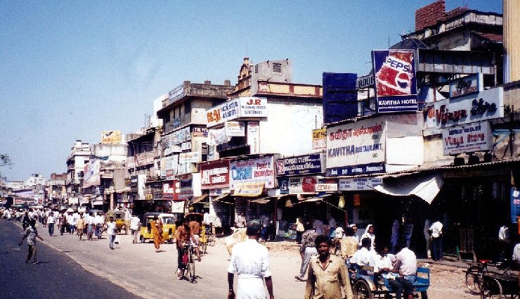flea markets in india,best flea markets in india,famous flea markets,chor bazaar mumbai,sarojini nagar market delhi,johari bazaar jaipur,shopping in india,affordable markets in india,traditional indian markets,flea markets for tourists,street shopping india,local crafts india,budget shopping india,unique shopping india,travel and shopping india
