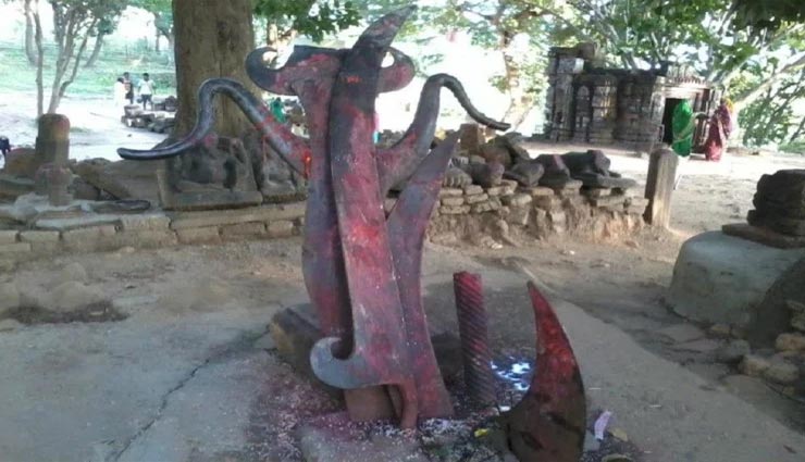 weird news,weird place,mysterious plce,tanginath dham,parshuram farsa