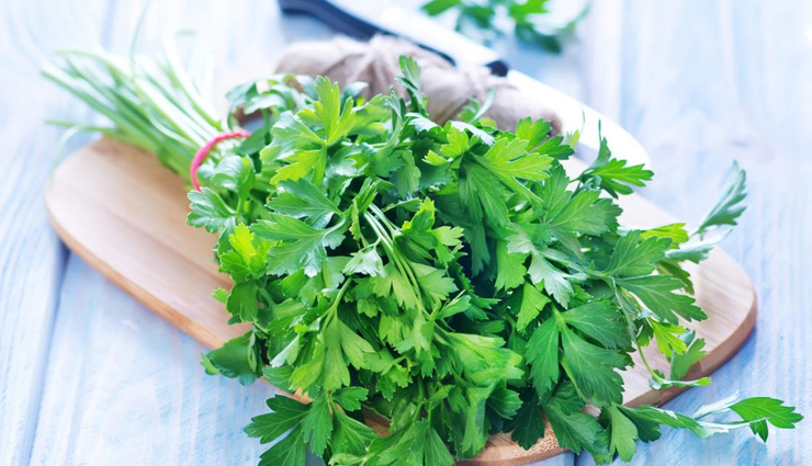 5 Potential Health Benefits of Parsley