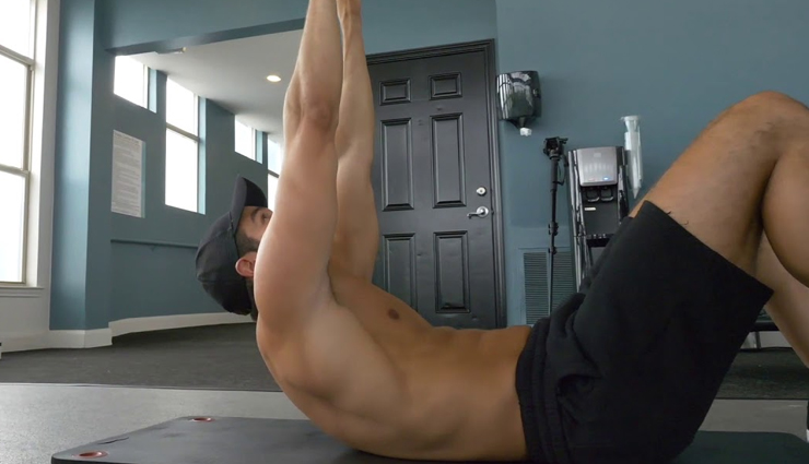 बिना जिम जाए इन 8 एक्सरसाइज से घर पर ही बनाए सिक्स पैक एब्स, जानें इनके बारे में six pack abs at home with these exercises,healthy living,Health tips