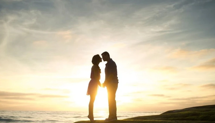 kindred spirits,signs of kindred spirits,soulmate connection,deep emotional bond,soul connection,unspoken connection,true love signs,relationship compatibility,spiritual connection,love and destiny,kindred souls,soulmate relationship signs,profound bond in relationships