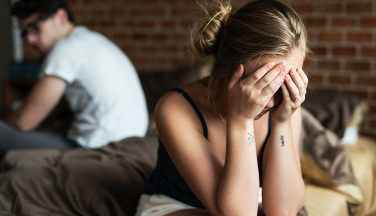 reasons not to give up on love,benefits of being in love,finding love when least expected,personality development through love,impact of giving up on love on personality,waiting for the right person,love and self-perception,perseverance and hard work in relationships