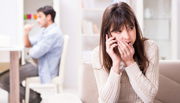 catch a cheating partner,infidelity signs,catch a cheater,how to catch a cheater,cheating spouse,relationship tips,signs of cheating,cheating partner clues