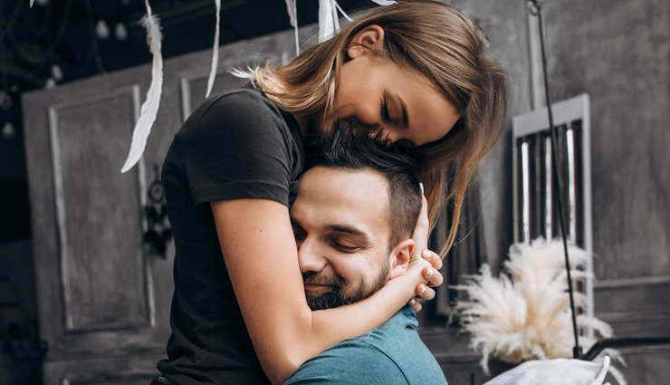 qualities that attract women in men,traits that make men appealing to women,characteristics that women find attractive in men,qualities of men that draw women interest,key attributes that attract women to men,irresistible qualities in men that captivate women,desirable traits of men that catch women attention,factors that make men attractive to women,traits women look for in men they find attractive,qualities that make men stand out and attract women