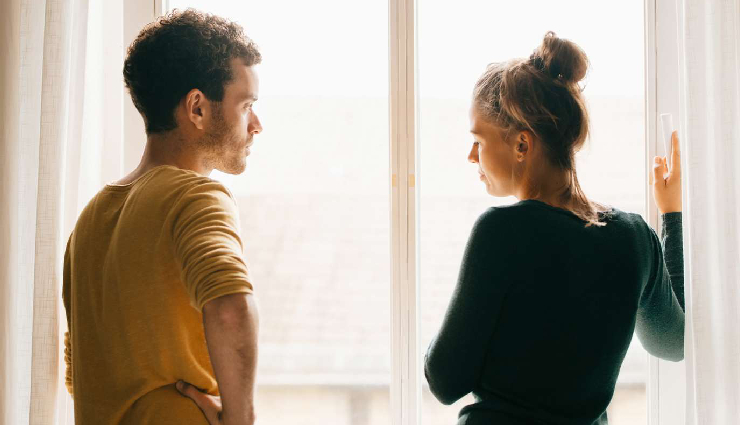 relationship challenges,feeling discontent in relationship,signs of discomfort in relationship,relationship joy vs. sorrow,recognizing relationship shifts,overthinking in relationships,partner behavior changes,pre-wedding jitters,relationship secrets,infidelity suspicions,communication breakdown,prioritizing relationship,relationship neglect,signs of breakup,growing apart in relationship,relationship evolution,discord in relationship,unexplained relationship discomfort,relationship chemistry,resolving relationship discomfort
