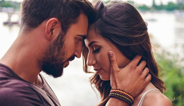 5 Ways To Get Your Partner in Mood