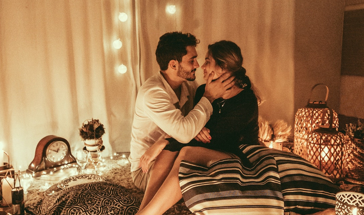 make your partner feel special with these romantic ideas,sweetness will come in your relationship,mates and me,relationship tips