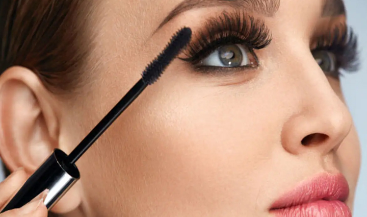 new year party is going to be included get attractive look with these makeup tips,beauty tips,beauty hacks