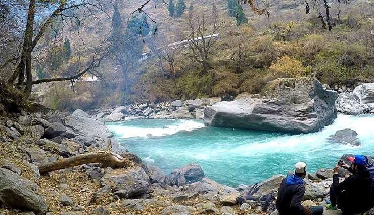 himachal pradesh,beautiful valley in himachal pradesh,himachal pradesh tourism,tourist places in himachal  pradesh,travel guide,holidays