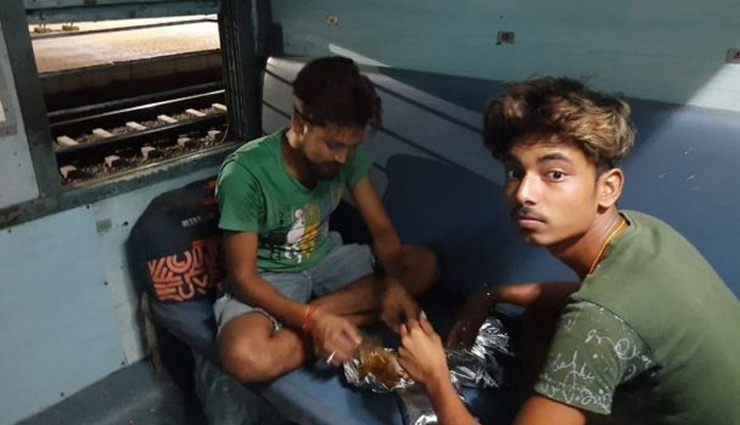 कोरोना संकट / मज़दूरों के लिए देश के इन 6 रूटों पर चलेंगी 'श्रमिक स्पेशल ट्रेन', रेलवे किराया भी वसूलेगा  