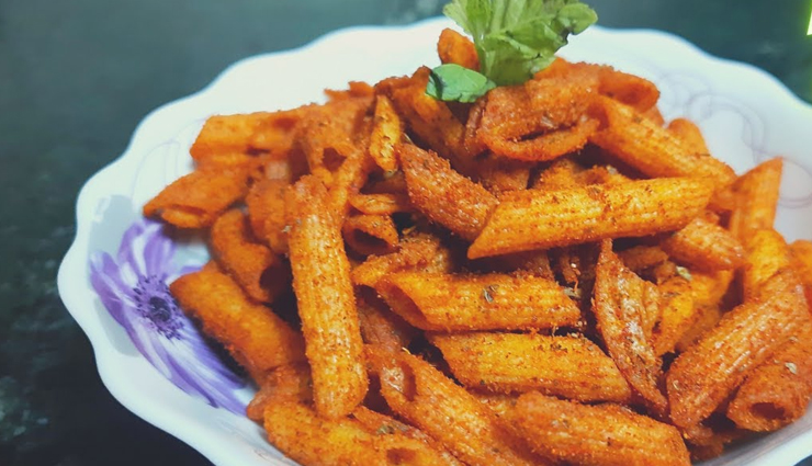 Recipe- Easy To Make Masala Pasta Chips
