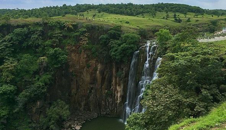 hatyari khoh,indore,patalpani,kajli garh,lal baugh palace,indore tourism,madhya pradesh tourism,tourist place in indore,place to visit in indore,travel guide,tourism,india tourism