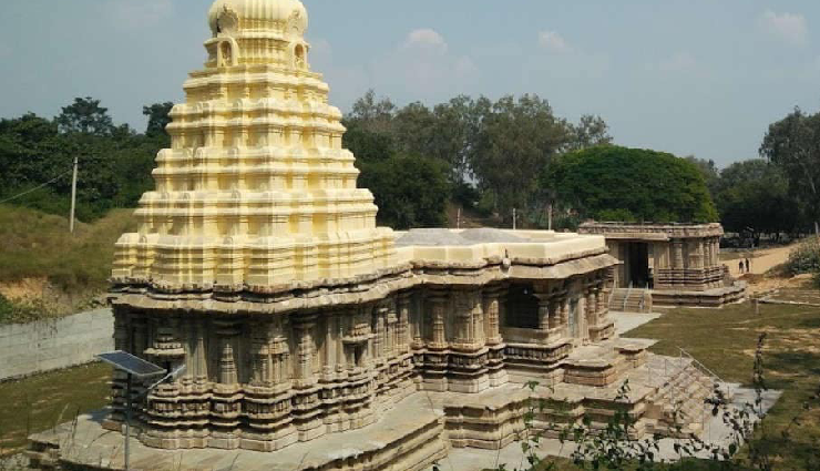 famous temples in mysore,must-visit temples mysore,mysore iconic temples,popular temples to visit in mysore,temple tour mysore,sacred temples mysore,mysore temple sightseeing,top temples in mysore,best temples to explore in mysore,mysore temple tourism