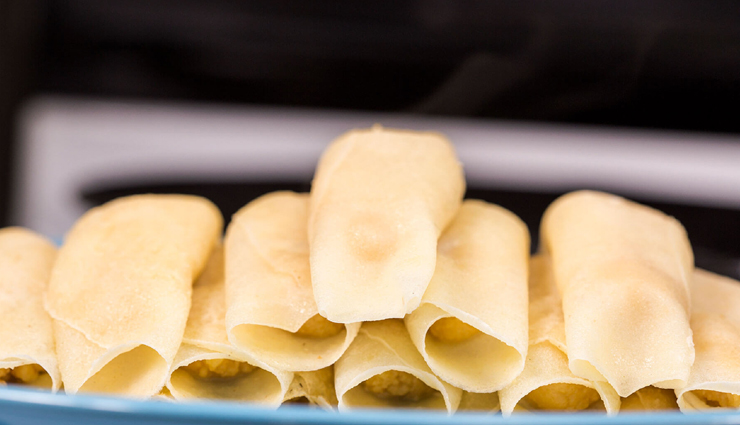 Makar Sankranti Recipe- Patishapta To Make The Day Delicious