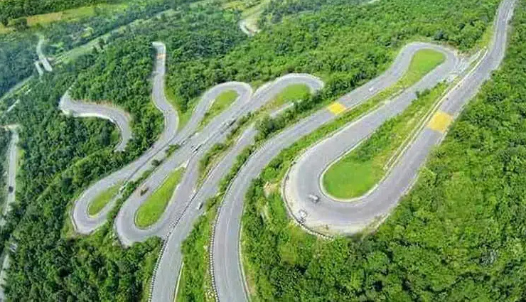 झारखंड की राजधानी रांची को कहा जाता हैं झरनों का शहर, जानें यहां के 10 पर्यटन स्थलों की जानकारी ranchi,tourist places in ranchi,ranchi tourist destinations,holidays in ranchi,jharkhand tourism,holidays,travel guide,travel tips