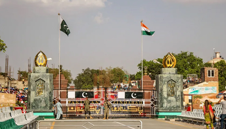 patriotic places,patriotic places in india,places to visit in india,jallianwala bagh,amritsar,sabarmati ashram,ahmedabad,wagah,netaji bhawan,west bengal,the residency,lucknow