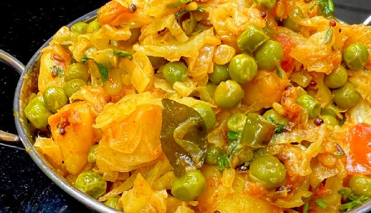 पत्ता गोभी-मटर की सब्जी होती है बेहद लजीज, इसका मजा उठाने के लिए है यह बिल्कुल परफेक्ट टाइम #Recipe