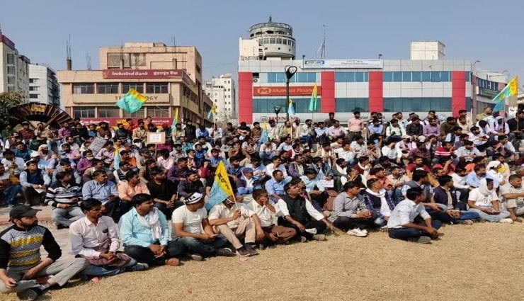 जयपुर : पटवारी आंदोलन के चलते अटका आमजन का काम, 10 हजार मामले पड़े लंबित