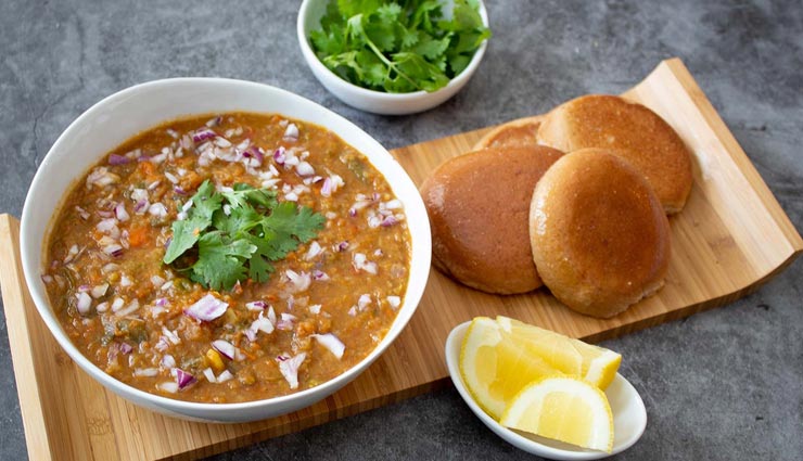 लॉकडाउन रेसिपी : आसानी से घर पर ही बनाए पाव भाजी