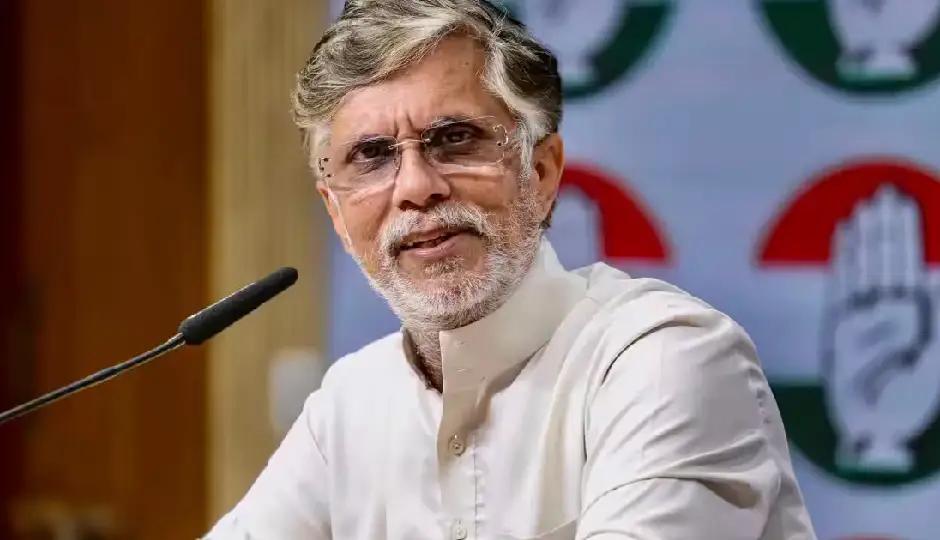 राहुल गांधी के इंदौर कार्यक्रम से पहले सियासी घमासान, सुरक्षा शर्तों को लेकर पवन खेड़ा ने MP सरकार को घेरा