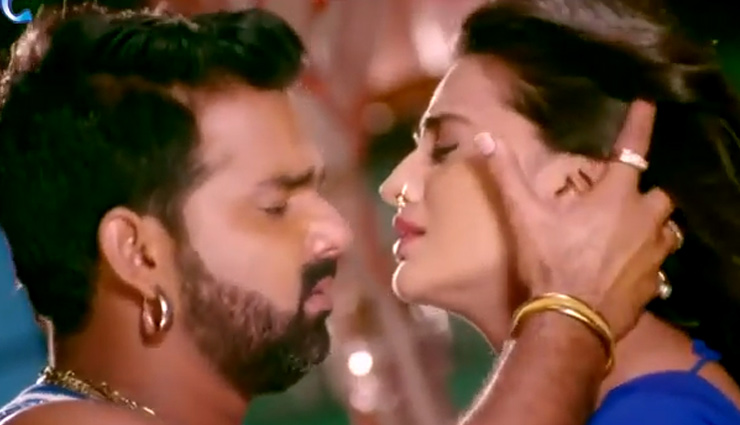 अक्षरा सिंह के लटके-झटके देख खुद को रोक नहीं पाए पवन सिंह, हुए पागल; देखें ये हॉट डांस वीडियो अक्षरा सिंह के लटके-झटके देख खुद को रोक नहीं पाए पवन सिंह, हुए पागल; देखें ये हॉट डांस वीडियो