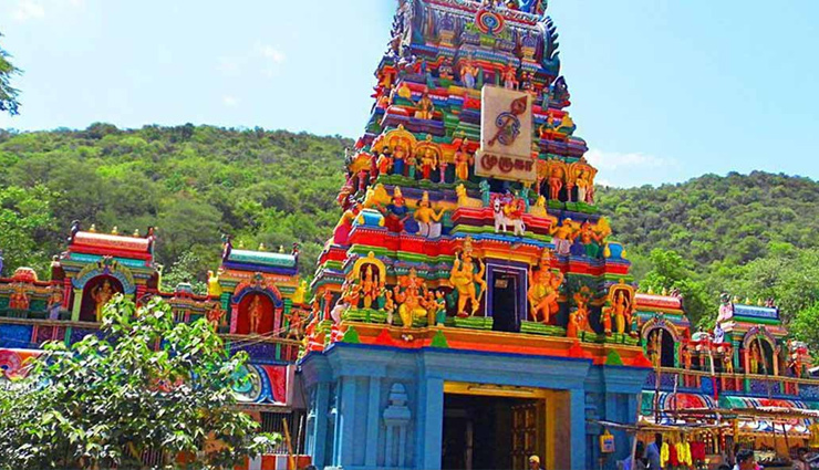 madurai tourist attractions,best places in madurai,madurai sightseeing spots,must-visit locations in madurai,famous landmarks in madurai,exploring madurai,tamil nadu,madurai historical sites,top tourist spots in madurai,madurai travel guide,madurai points of interest,madurai temples,meenakshi amman temple,historical sites in madurai,madurai cultural attractions,madurai local markets,madurai architecture,thirumalai nayakkar palace,gandhi memorial museum madurai,madurai art and crafts,madurai religious landmarks,madurai city tour,madurai festivals and events,madurai shopping destinations,madurai photography spots,family-friendly places in madurai,मदुरई पर्यटन स्थल,मदुरई के धार्मिक स्थल,मदुरई दर्शनीय स्थल,मदुरई के तीर्थ स्थल,मदुरई के प्रमुख स्थान,मदुरई स्थानीय बाजार,मदुरई के ऐतिहासिक स्थल,मदुरई यात्रा गाइड,मदुरई के धार्मिक धरोहर,मदुरई की कला और शिल्पकला