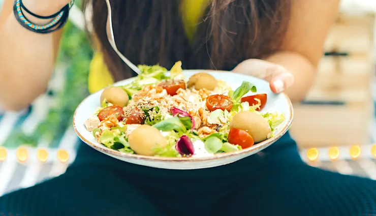 7 Foods To Eat and Also Avoid in Your PCOD Diet
