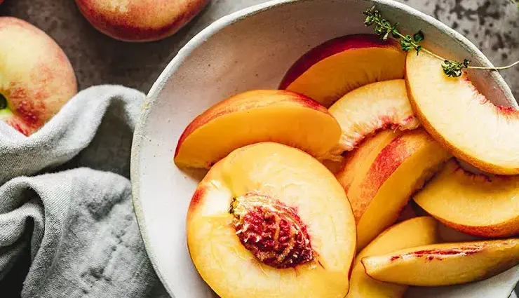 dehydration symptoms,causes of dehydration,hydrating fruits,hydrating vegetables,foods for dehydration relief,natural remedies for dehydration,dehydration in elderly,dehydration in children,restore fluid balance,water-rich foods,summer hydration tips,healthy hydration foods