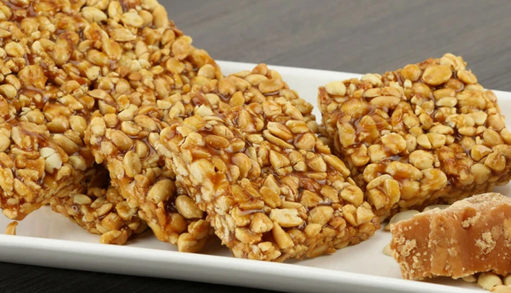 peanut chikki,chikki recipe,peanut recipe,recipe,Indian Recipe