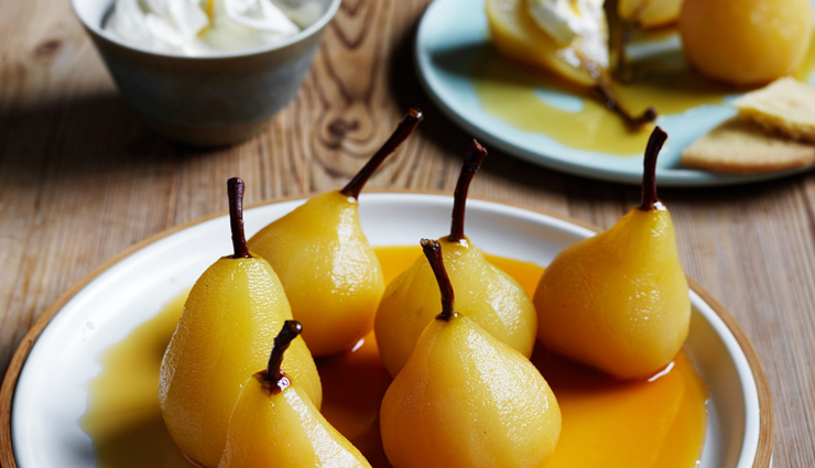 poached pears,poached pears recipe,poached pears in red wine,poached pears without wine,poached pears jamie oliver,poached pear dessert,poached pears brown sugar,hunger struck,food