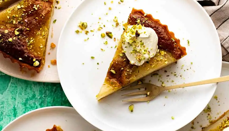 pistachio pear tart,hunger struck,food,easy recipe