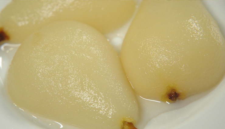 poached pears,poached pears recipe,poached pears in red wine,poached pears without wine,poached pears jamie oliver,poached pear dessert,poached pears brown sugar,hunger struck,food