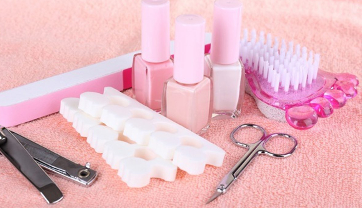 foot pedicure at home,step by step guide to do foot pedicure at home,foot care tips,pedicure tips,food,beautiful foot,beauty,beauty tips