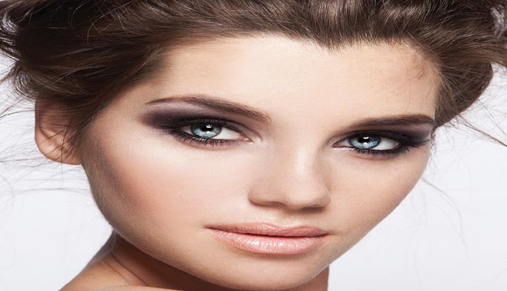 इस तरह मेकअप से छिपाएं चहरे की कमियां, मिलेगा परफेक्ट लुक