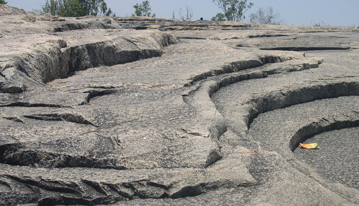 geological wonders of india,wonders of india,rama setu,pillar rocks,peninsular gneiss,pillow lava stones,natural arch