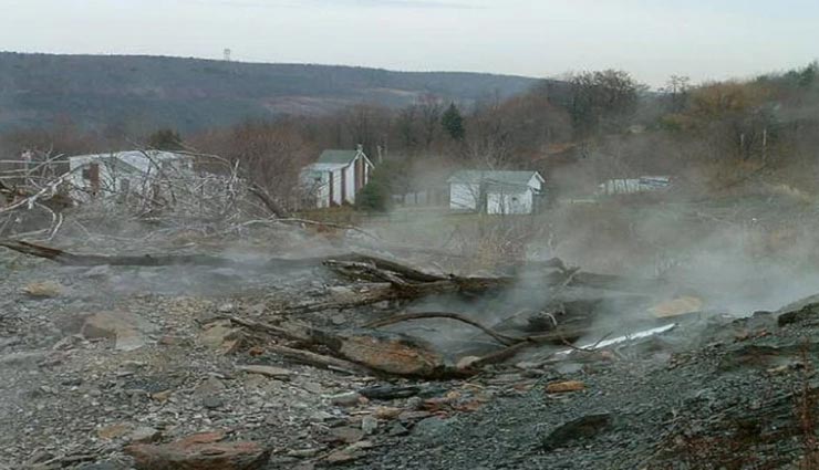 weird news,weird incident,ghost town,pennsylvania centralia,mine fire burning