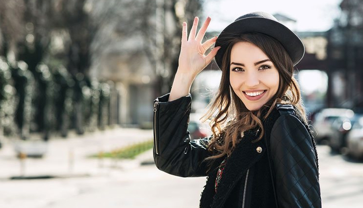 10 Signs You are an Overeager People Pleaser
