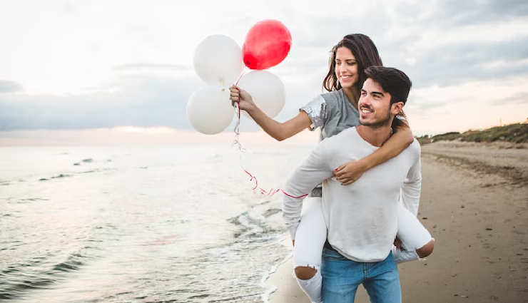 heartwarming signs,signs she is the one,true love signs,relationship compatibility,future together signs,supportive partner,open communication,constructive arguments,personal growth,making her smile,commitment signs,unconditional acceptance,sharing everything,envisioning future together