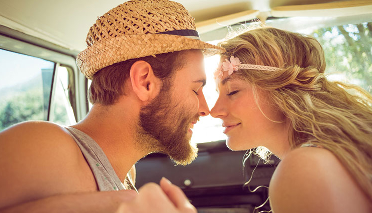 10 Secrets To Make Your First Kiss Perfect
