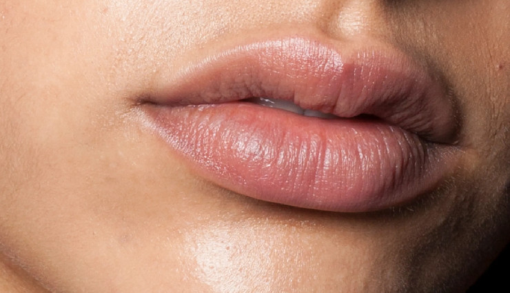 makeup hacks for moms,easy makeup tips,working moms makeup,contouring trick,tired eyes makeup,quick hair styling,fix dark circles,achieve a glow,start with primer,perfect lips,dealing with smudges,quick hair fix,staying calm tips,beauty tips for moms,fast makeup routines