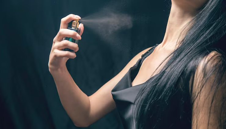 5 Spots To Apply Perfume To Make It Last Long