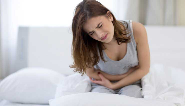 पीरियड्स की समस्या से निजात दिलाती है योग की यह मुद्रा, जाने और फायदे