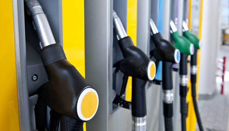 news,petrol price to fluctuate everyday from this date,daily change of petrol price,india state-run oil marketing company,new rules for petrol