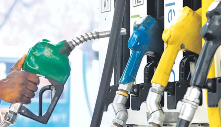 Petrol Diesel Prices Today: कच्चा तेल 120 डॉलर प्रति बैरल के पास, तेल कंपनियों ने जारी किए पेट्रोल-डीजल के नए रेट