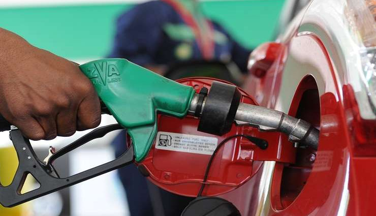पेट्रोल-डीजल की कीमतों में आज फिर इजाफा, 12 दिन में 10वीं बार आई तेजी