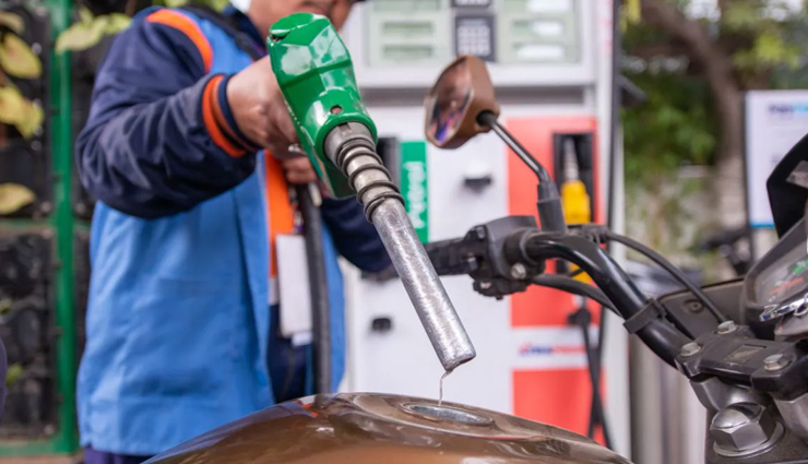 पेट्रोल सूंघने की लत डैमेज कर सकती है आपका दिमाग, आज ही करें इस जानलेवा आदत से तौबा