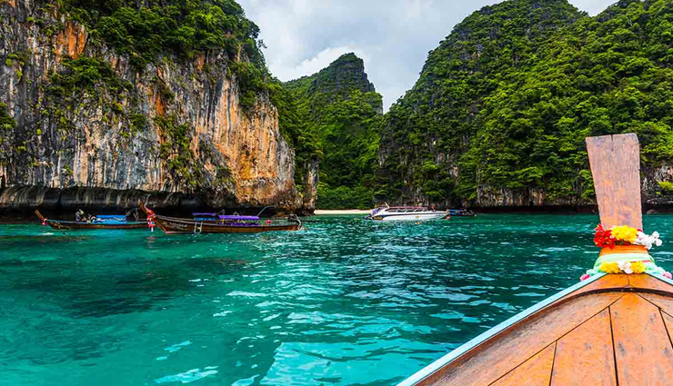 7 Breathtaking Beautiful Islands To Visit Near Phi Phi Island