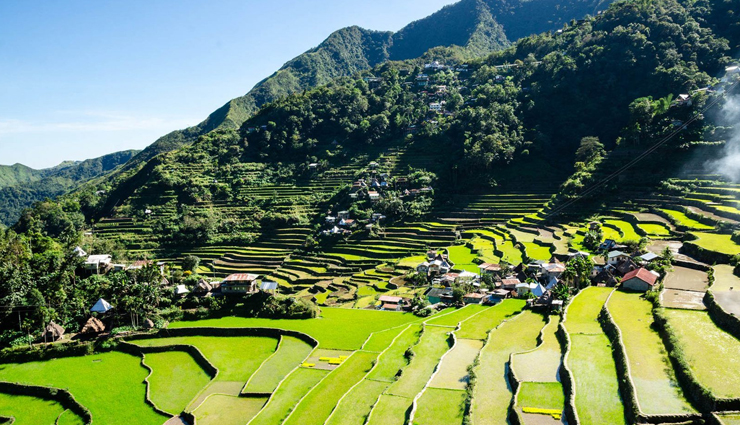 philippines,places to visit in philippines,mayon volcano,chocolate hills,bohol,surfing siargao island,the batanes islands,banaue rice terraces,coron,palawan island