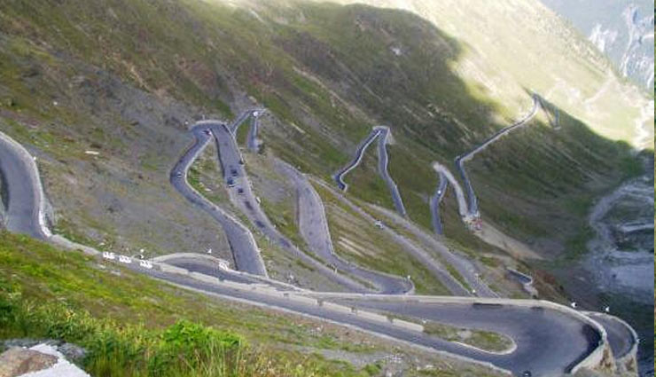 5 most dangerous roads,dangerous roads,risky roads,holidays,china,new zealand,pakistan,philippians,france